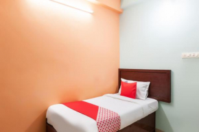 OYO Flagship 43249 Star Residency Padi